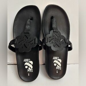 Sz 9 SAM & LIBBY WOMENS FAUX LEATHER THONG SANDALS with Floral Cutout BLACK